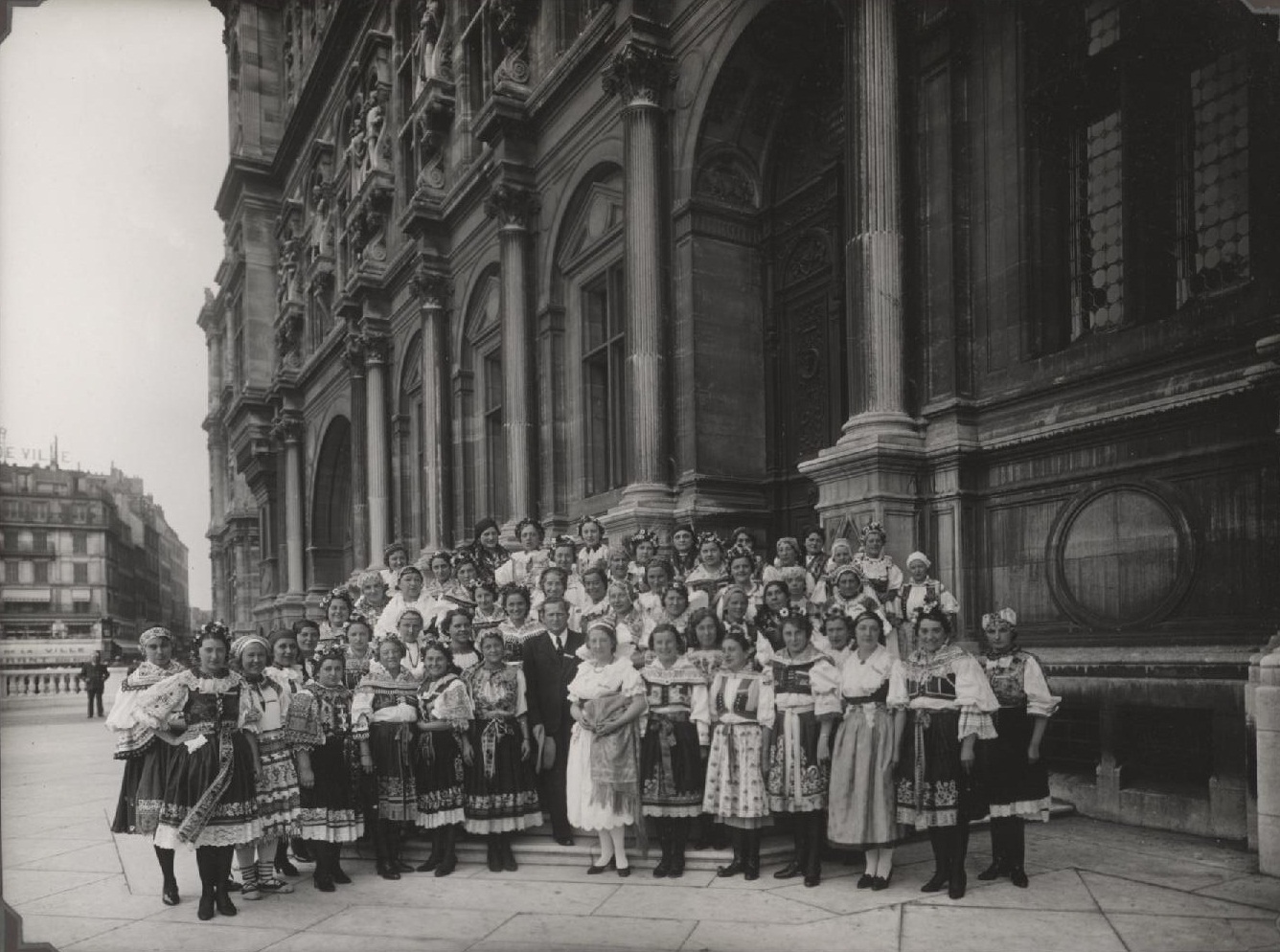 1937-Paris-Bartos